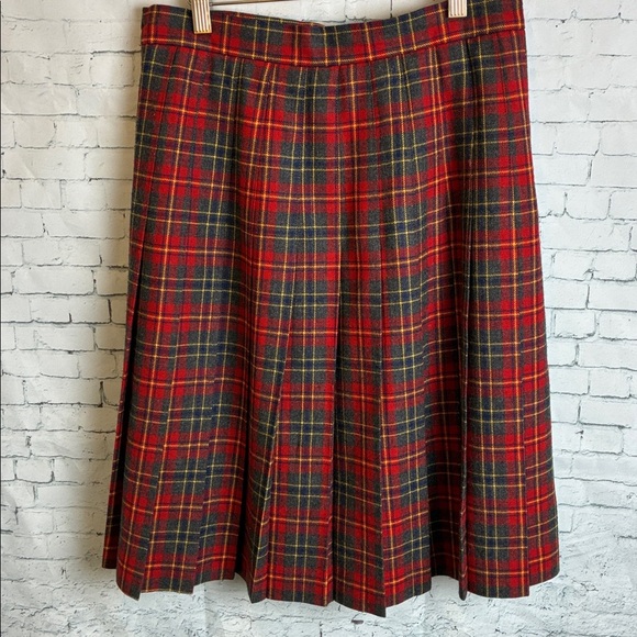 Nordstrom Corbin Ltd Vintage Grey Red Pleated Plaid Skirt Sz 12 Academia Holiday - Picture 9 of 16